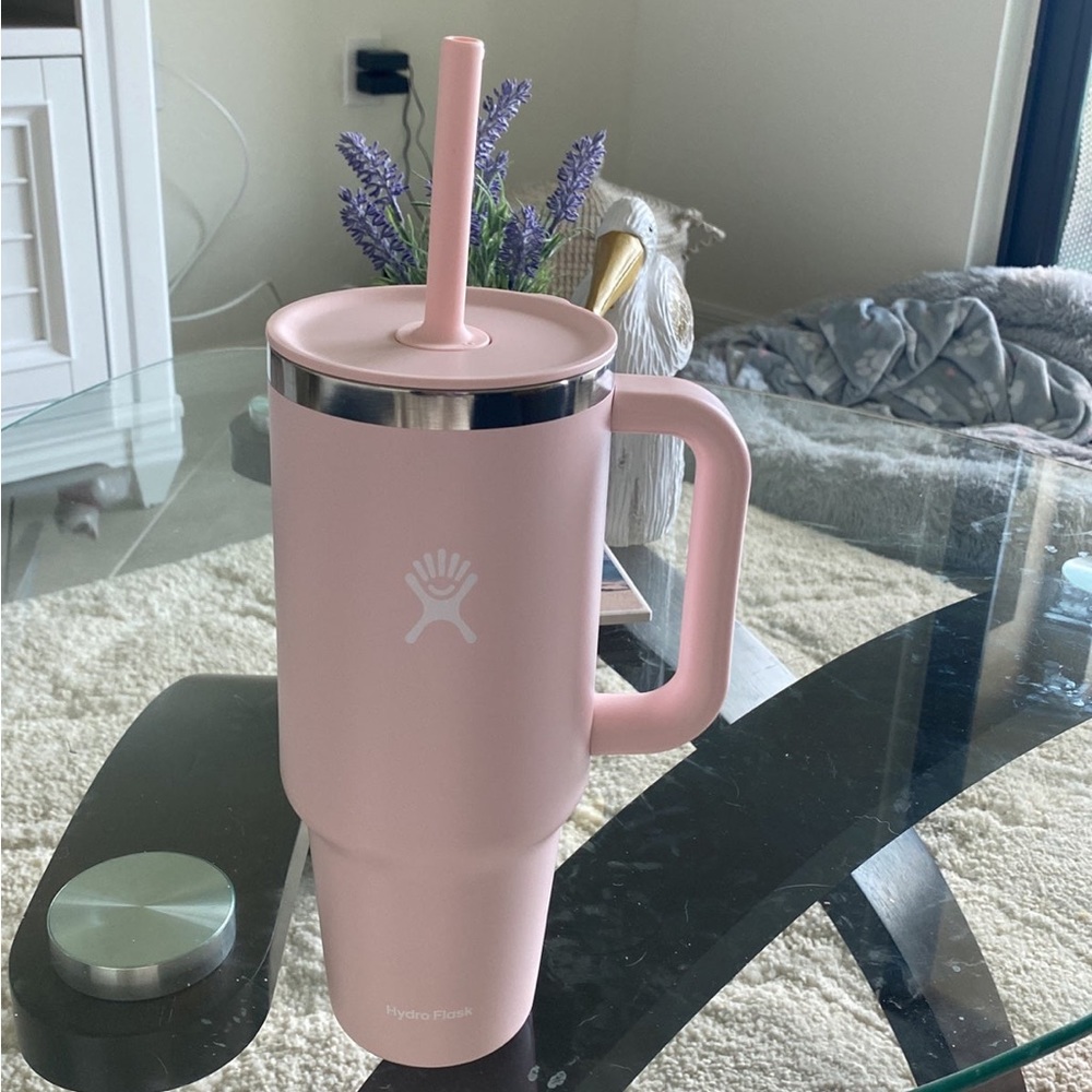 Hydro flask travel tumbler